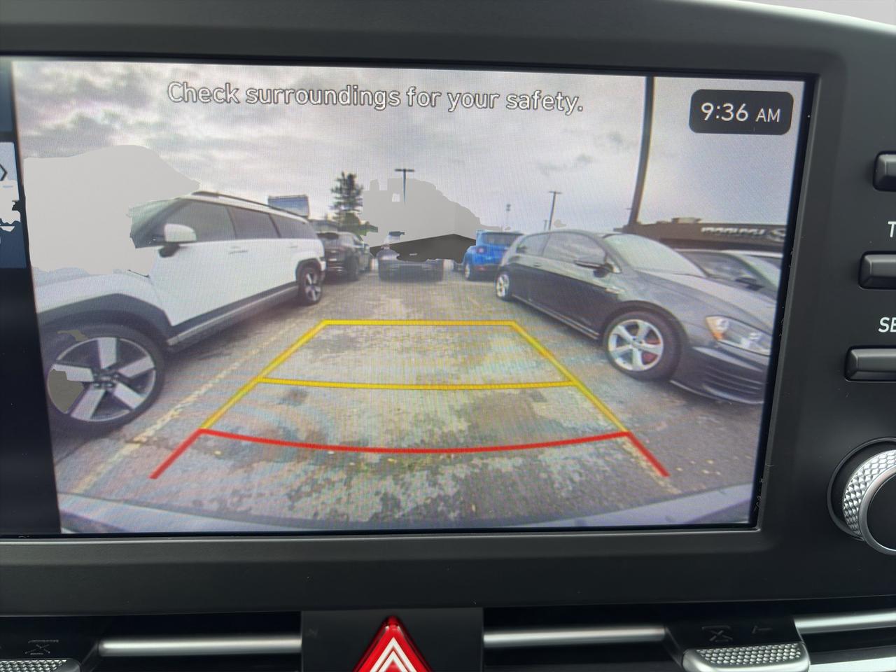 2025 Hyundai Elantra Essential | Lane Keep Assist w/Lane Departure Warning | Forward Collision Avoidance Assist Photo