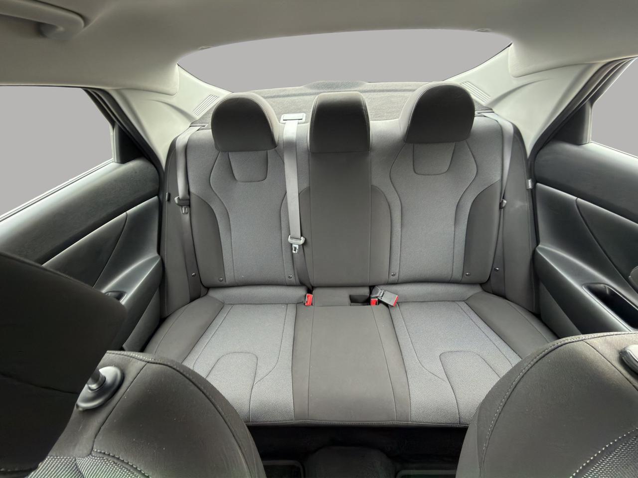 2025 Hyundai Elantra Essential | Lane Keep Assist w/Lane Departure Warning | Forward Collision Avoidance Assist Photo