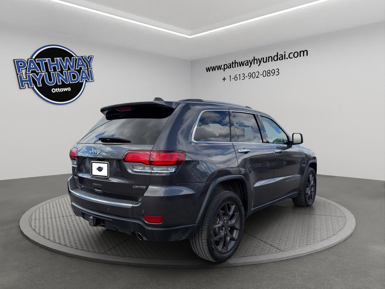 2021 Jeep Grand Cherokee Limited | Remote Engine Start | Keyless Entry | Blind-Spot Monitoring & Rear Cross-Traffic Alert Photo3