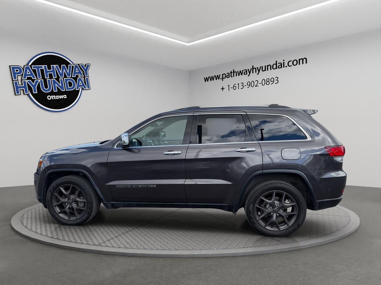 2021 Jeep Grand Cherokee Limited | Remote Engine Start | Keyless Entry | Blind-Spot Monitoring & Rear Cross-Traffic Alert Photo