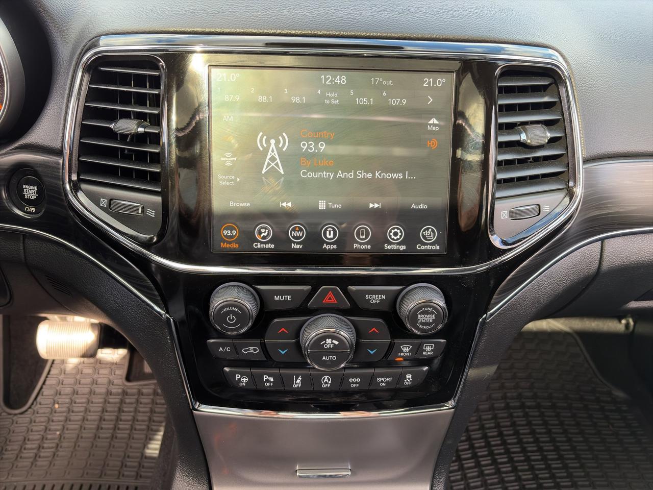 2021 Jeep Grand Cherokee Limited | Remote Engine Start | Keyless Entry | Blind-Spot Monitoring & Rear Cross-Traffic Alert Photo