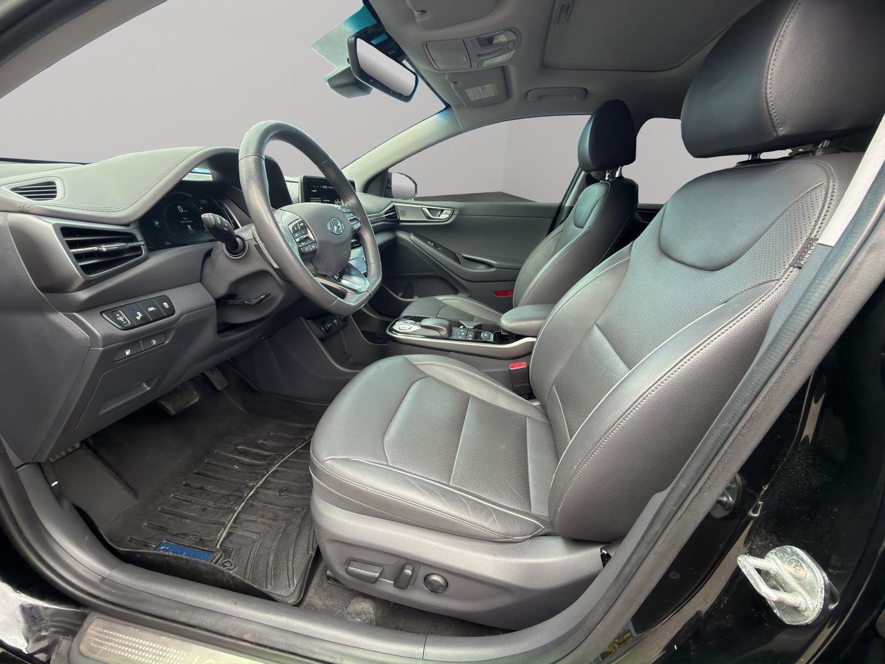 2020 Hyundai Ioniq Electric Ultimate | Sunroof | Keyless Entry & Start | Adaptive Cruise Control | Blind Spot Monitor Photo