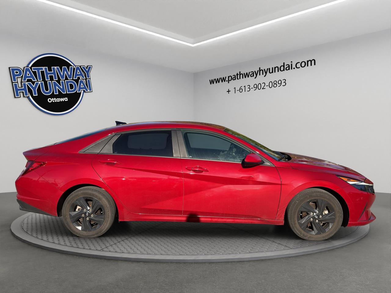 2022 Hyundai Elantra Preferred | Cross-Traffic Alert | Forward Collison Avoidance Assist | Front Collision Mitigation Photo2