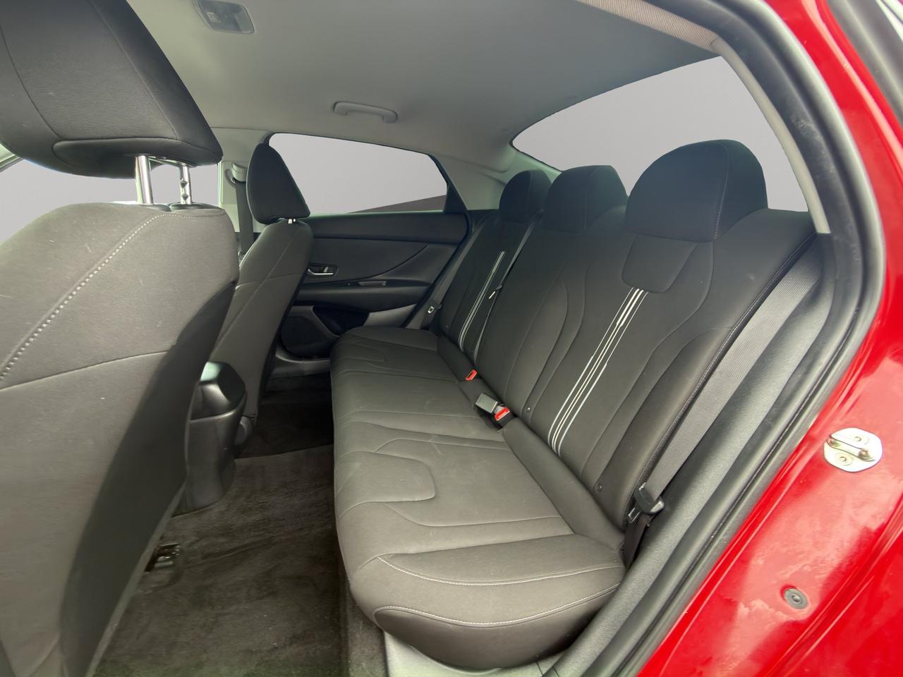 2022 Hyundai Elantra Preferred | Cross-Traffic Alert | Forward Collison Avoidance Assist | Front Collision Mitigation Photo