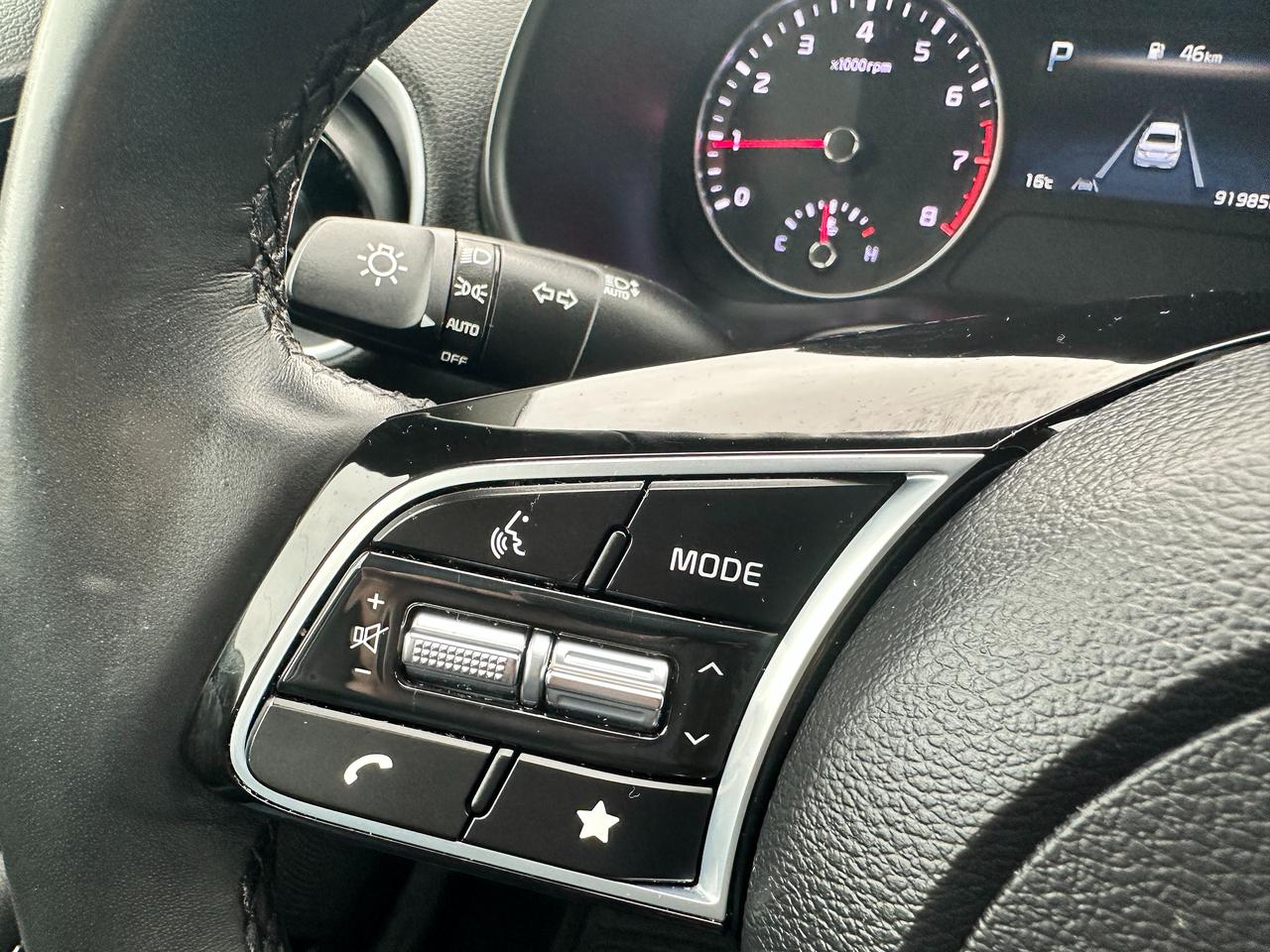 2023 Kia Forte EX HTD-Cloth A/C CarPlay HD-FM Backup Cam Alloys Photo