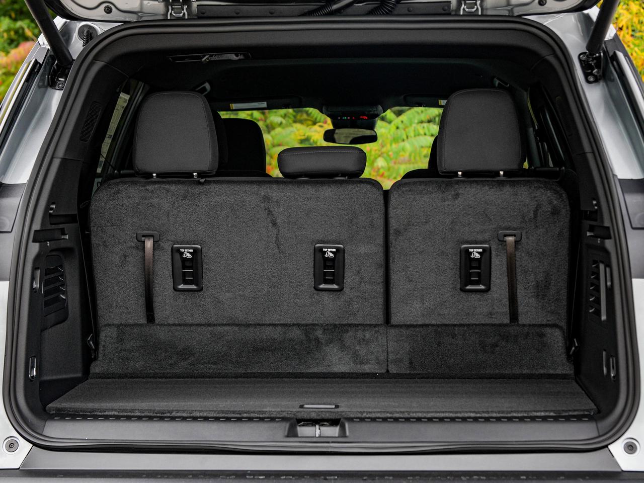 2027 GMC Acadia ELEVATION Photo