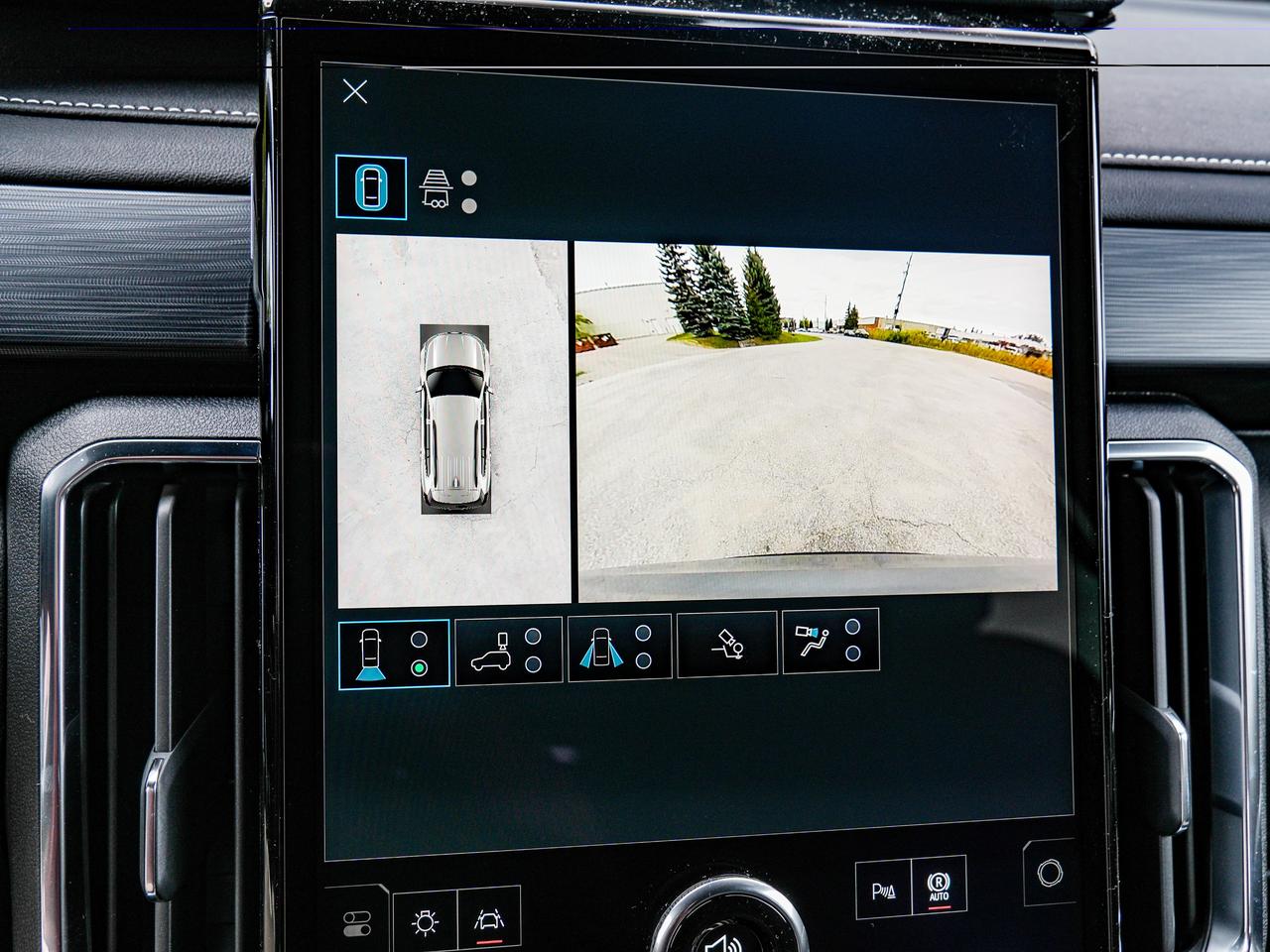 2027 GMC Acadia ELEVATION Photo