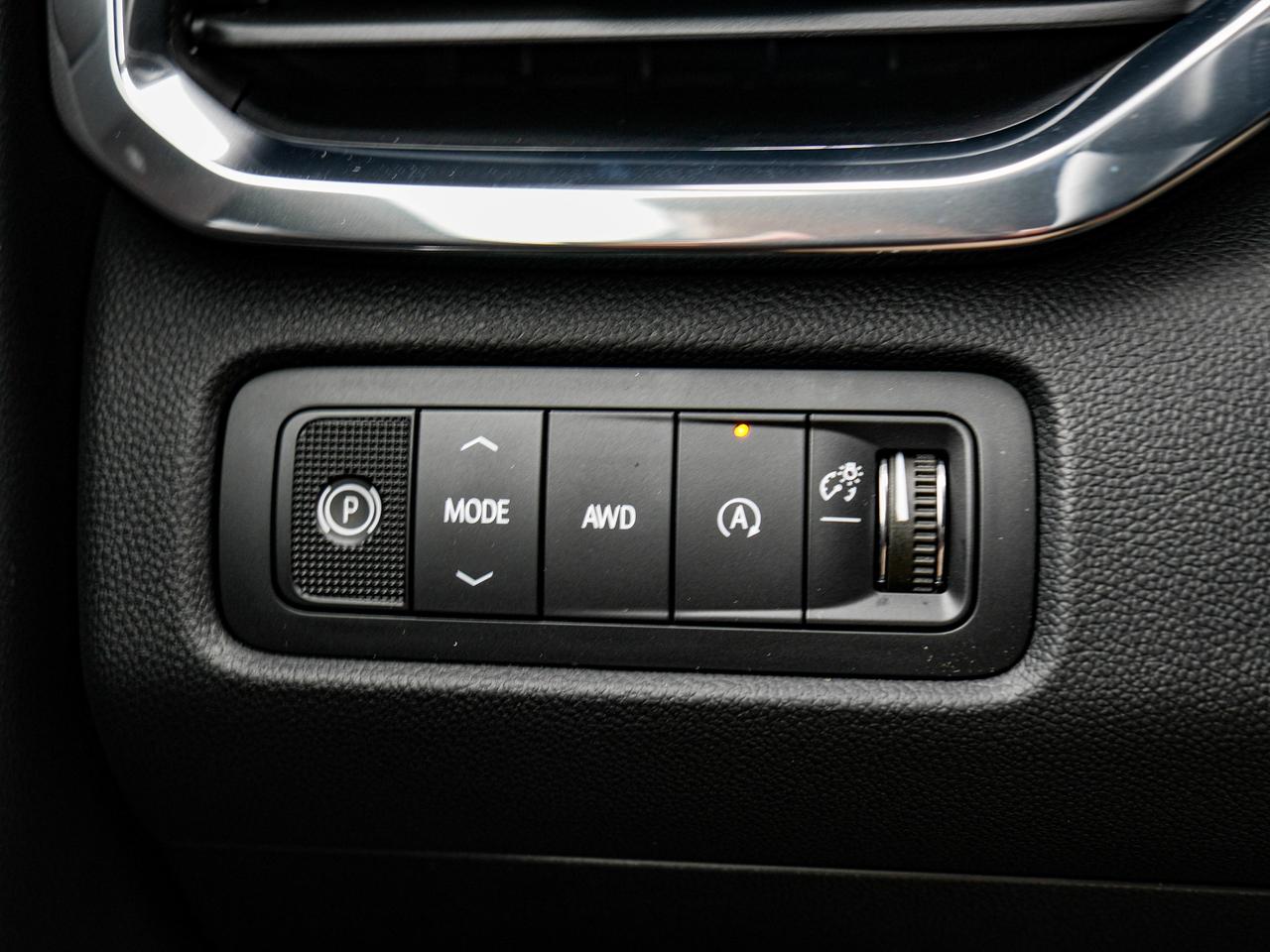 2027 GMC Acadia ELEVATION Photo