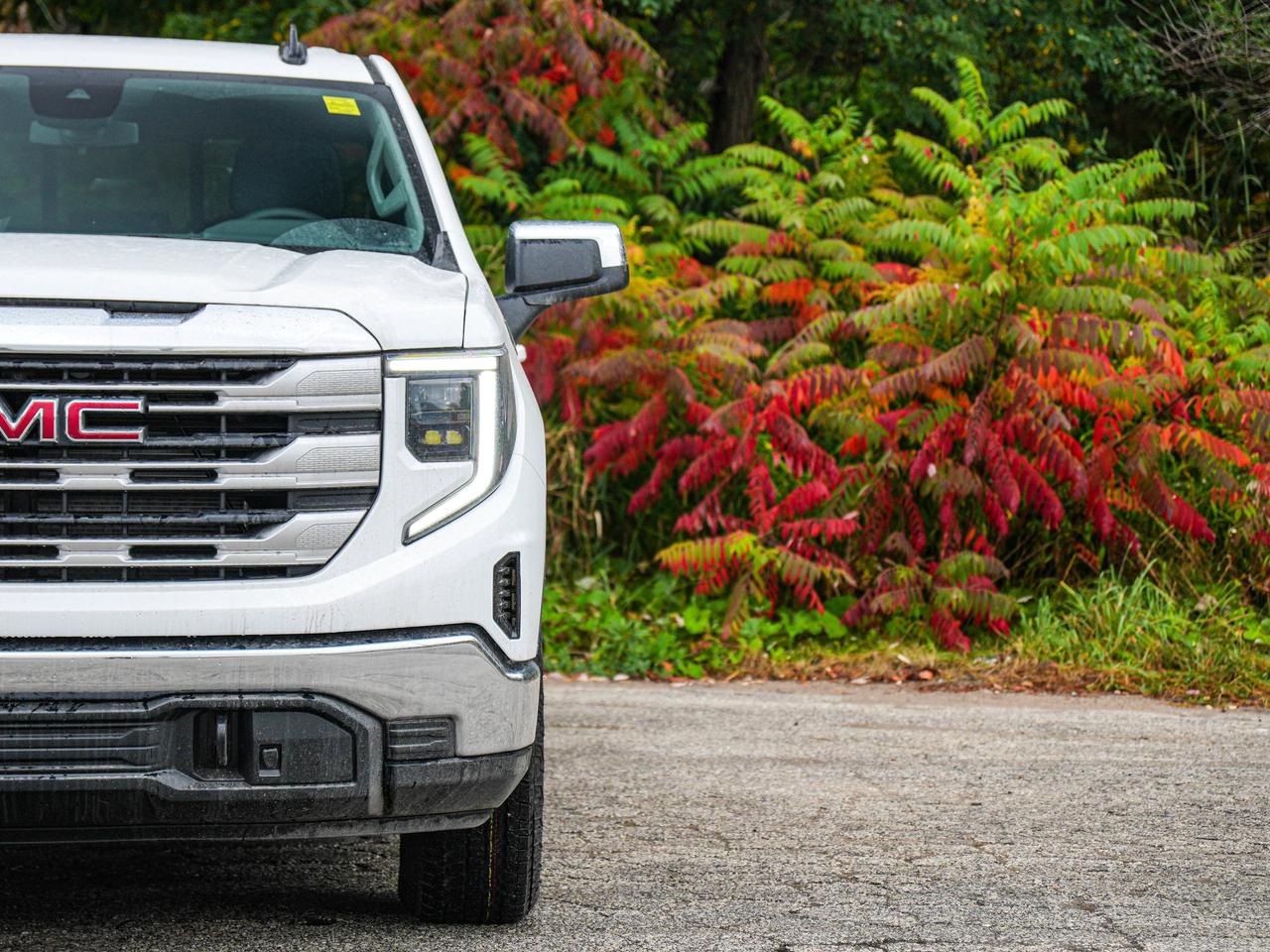 2026 GMC Sierra 1500 SLE Photo