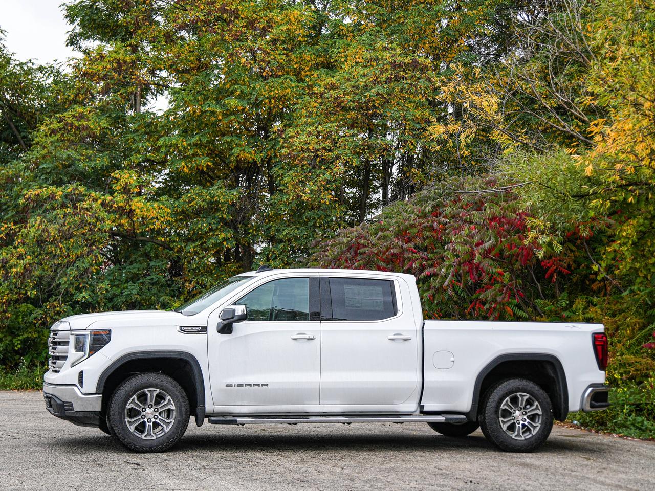 2026 GMC Sierra 1500 SLE Photo