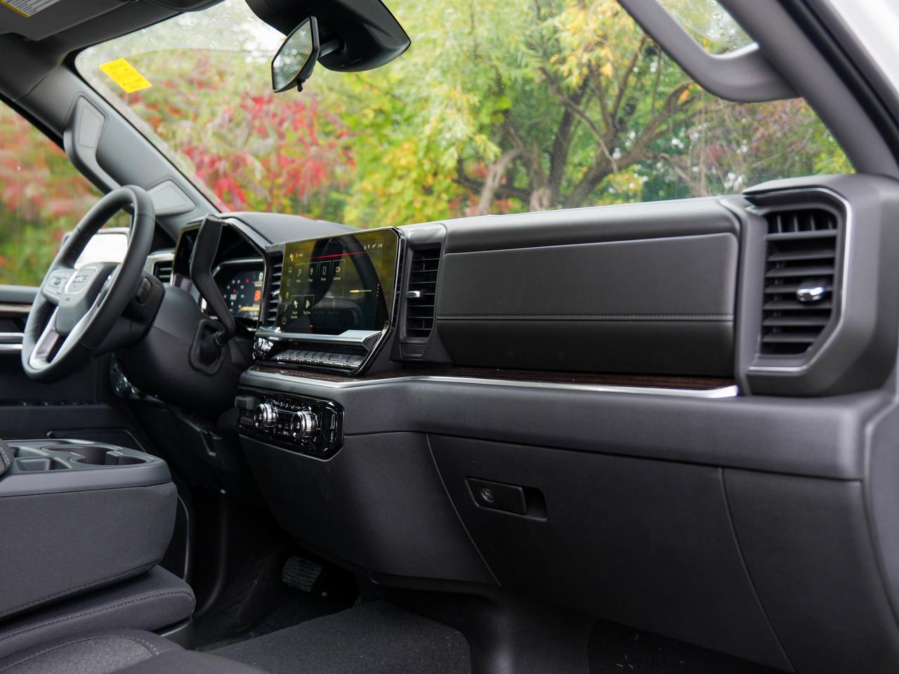 2026 GMC Sierra 1500 SLE Photo
