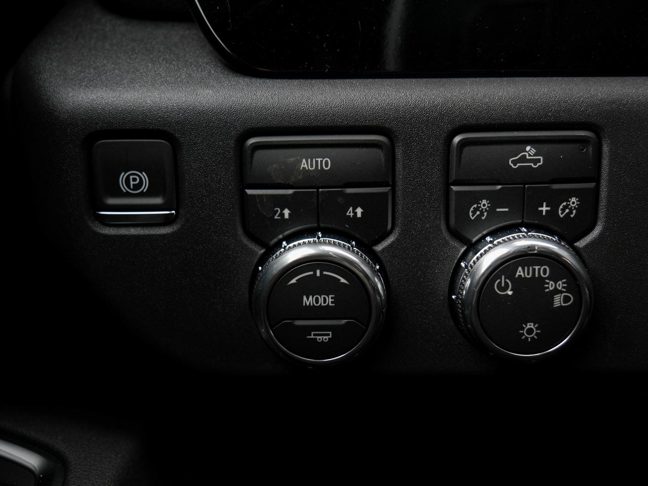 2026 GMC Sierra 1500 SLE Photo