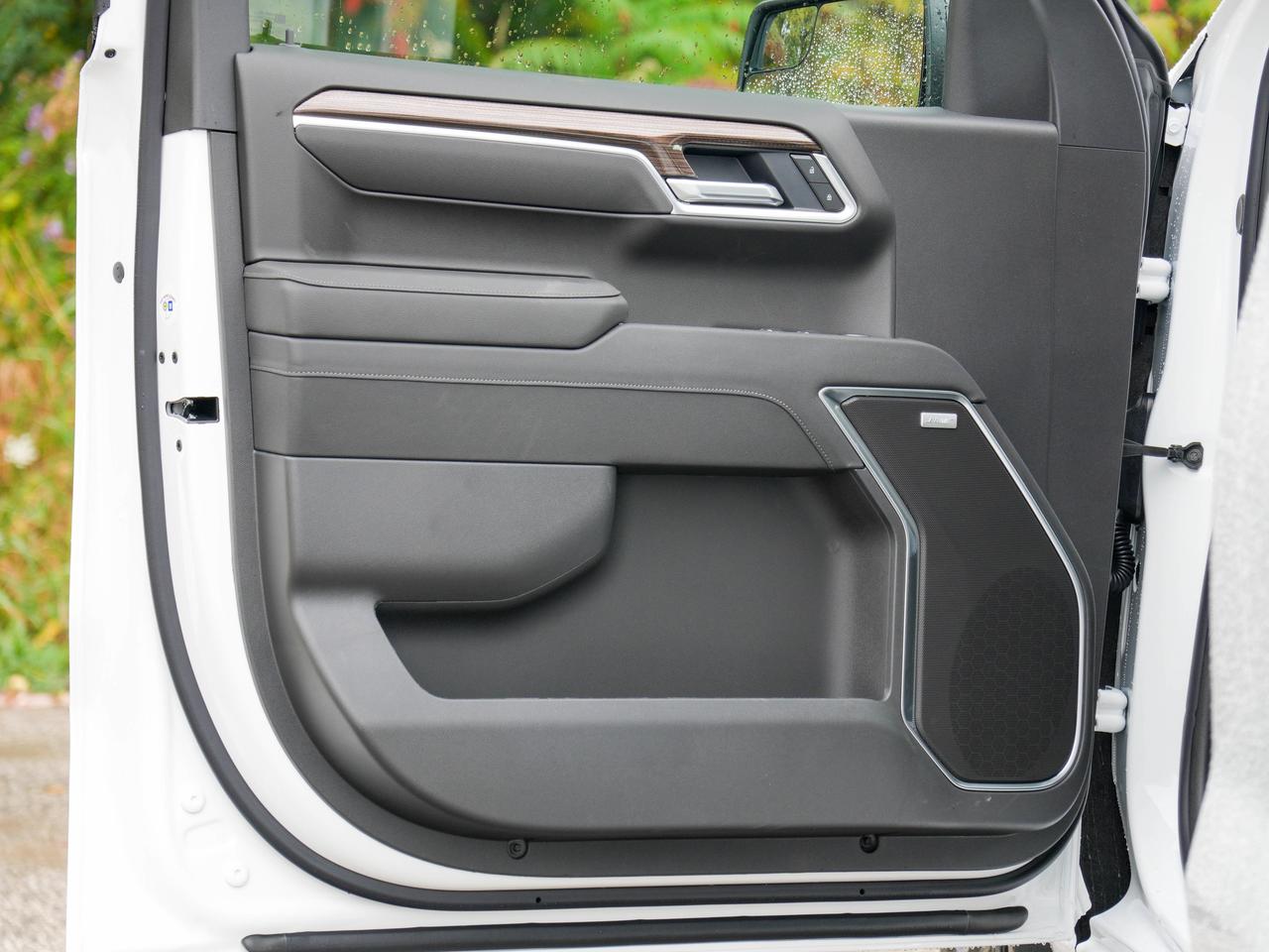 2026 Chevrolet Silverado 1500 RST Photo