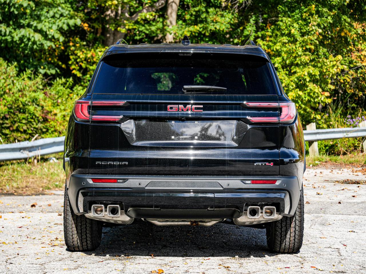2027 GMC Acadia AT4 Photo