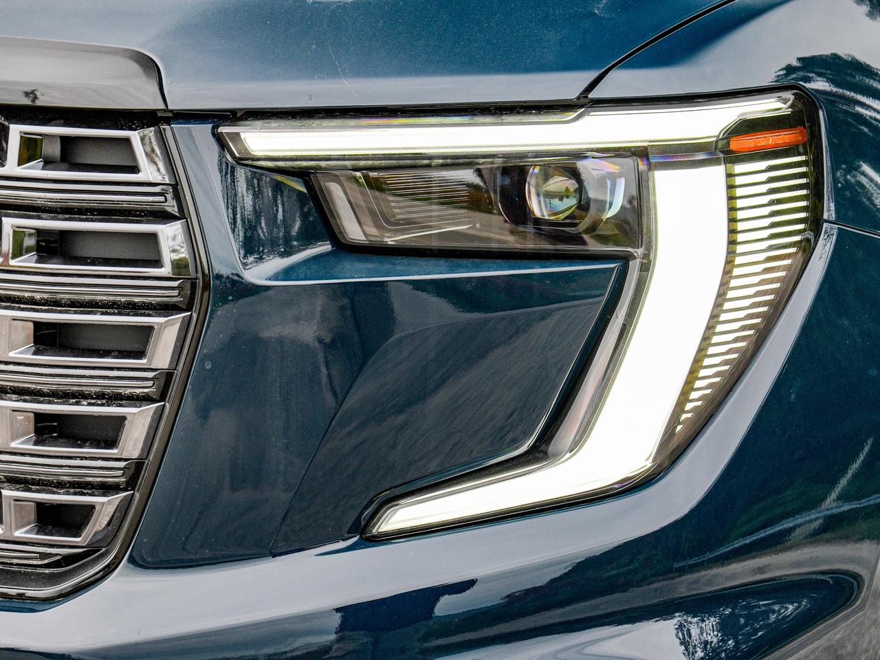 2027 GMC Acadia Denali Ultimate Photo