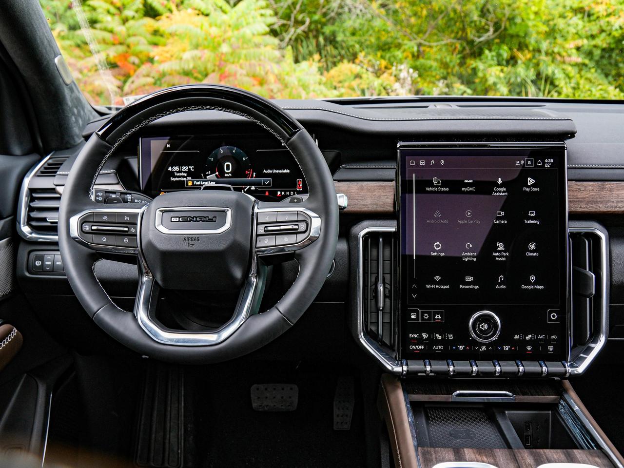 2027 GMC Acadia Denali Ultimate Photo