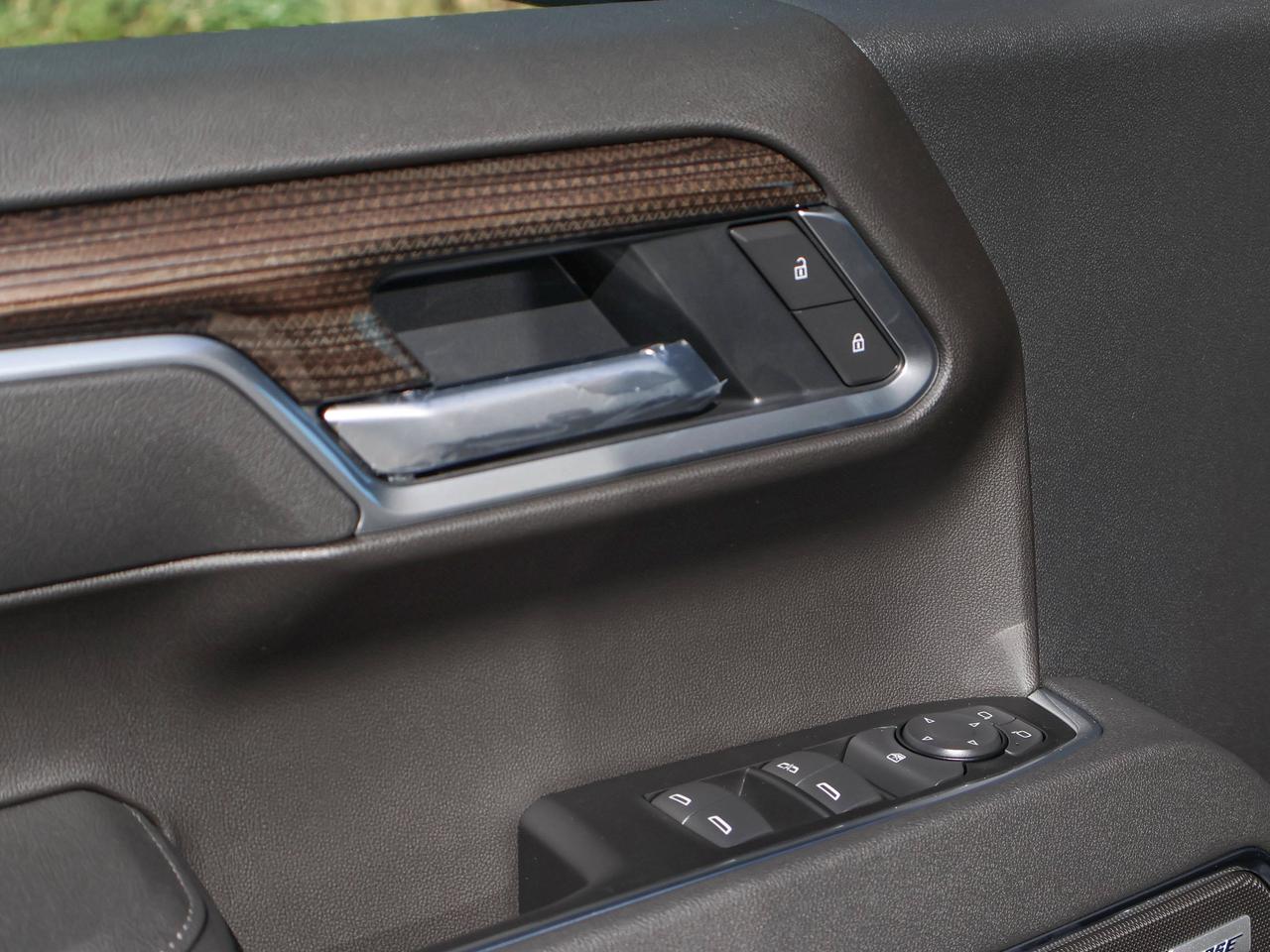 2026 Chevrolet Silverado 1500 RST Photo
