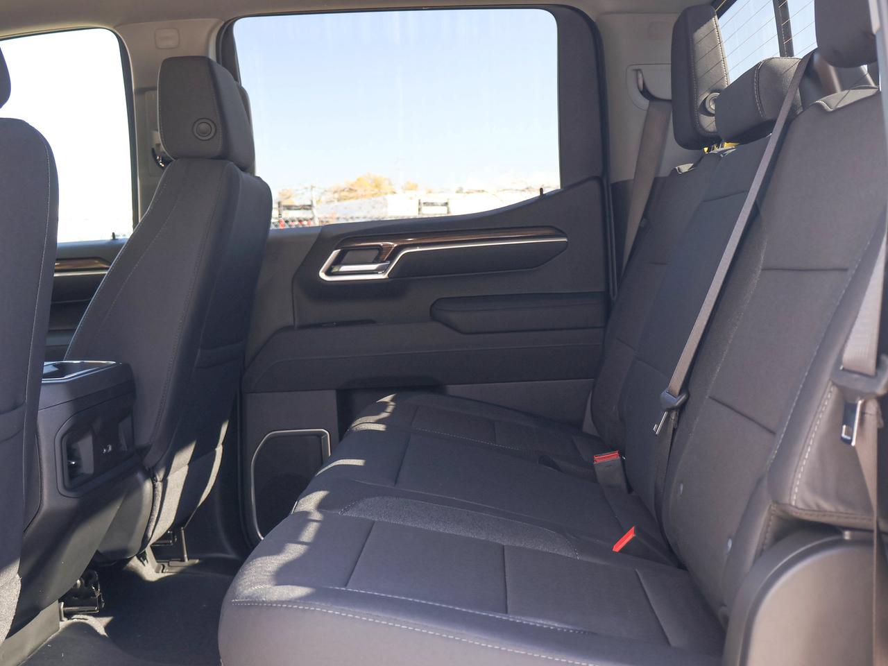 2026 Chevrolet Silverado 1500 RST Photo