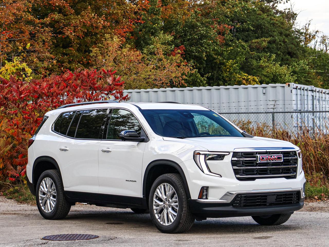 2027 GMC Acadia ELEVATION Photo