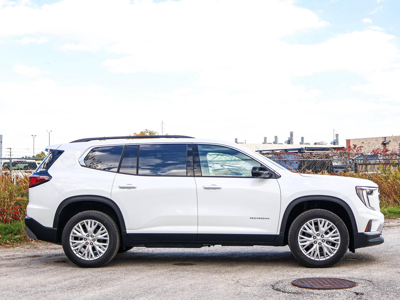 2027 GMC Acadia ELEVATION Photo