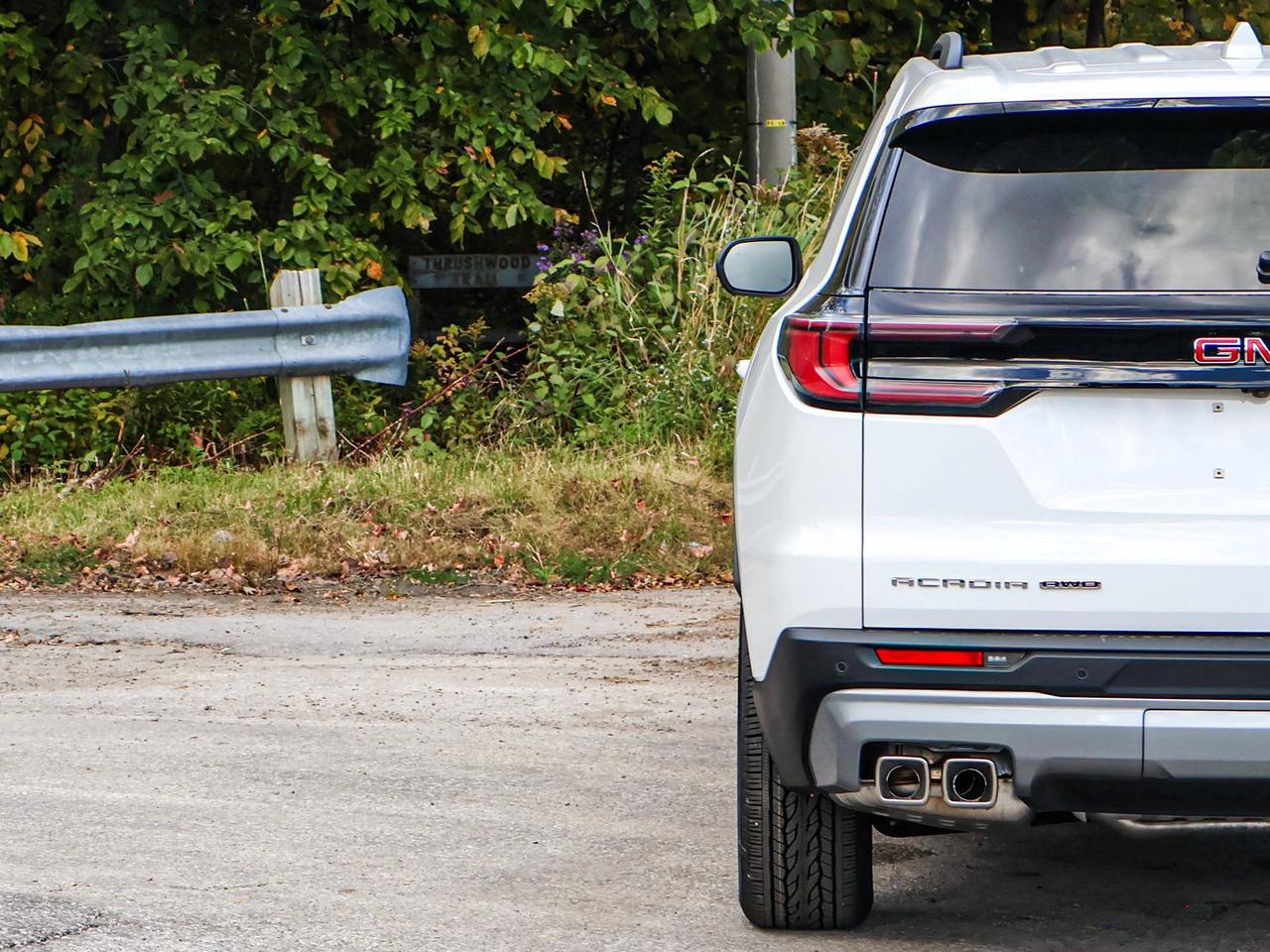 2027 GMC Acadia ELEVATION Photo