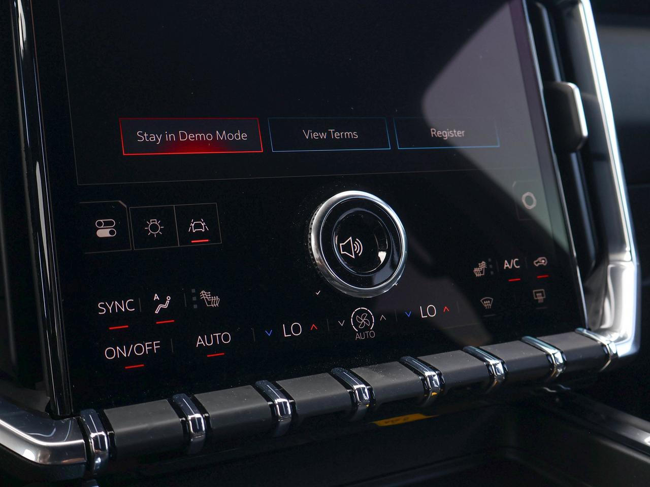 2027 GMC Acadia ELEVATION Photo