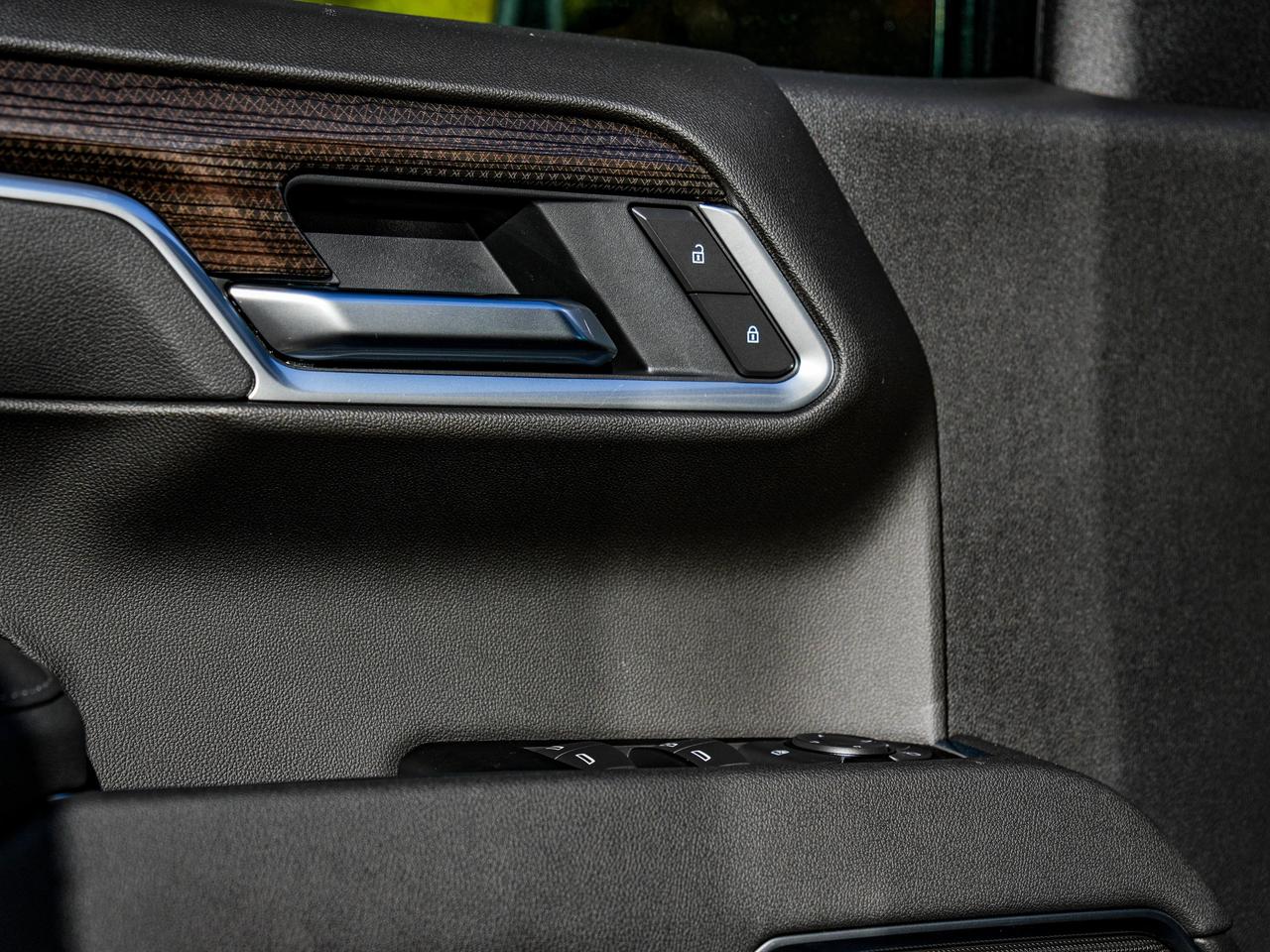 2026 Chevrolet Silverado 1500 RST Photo