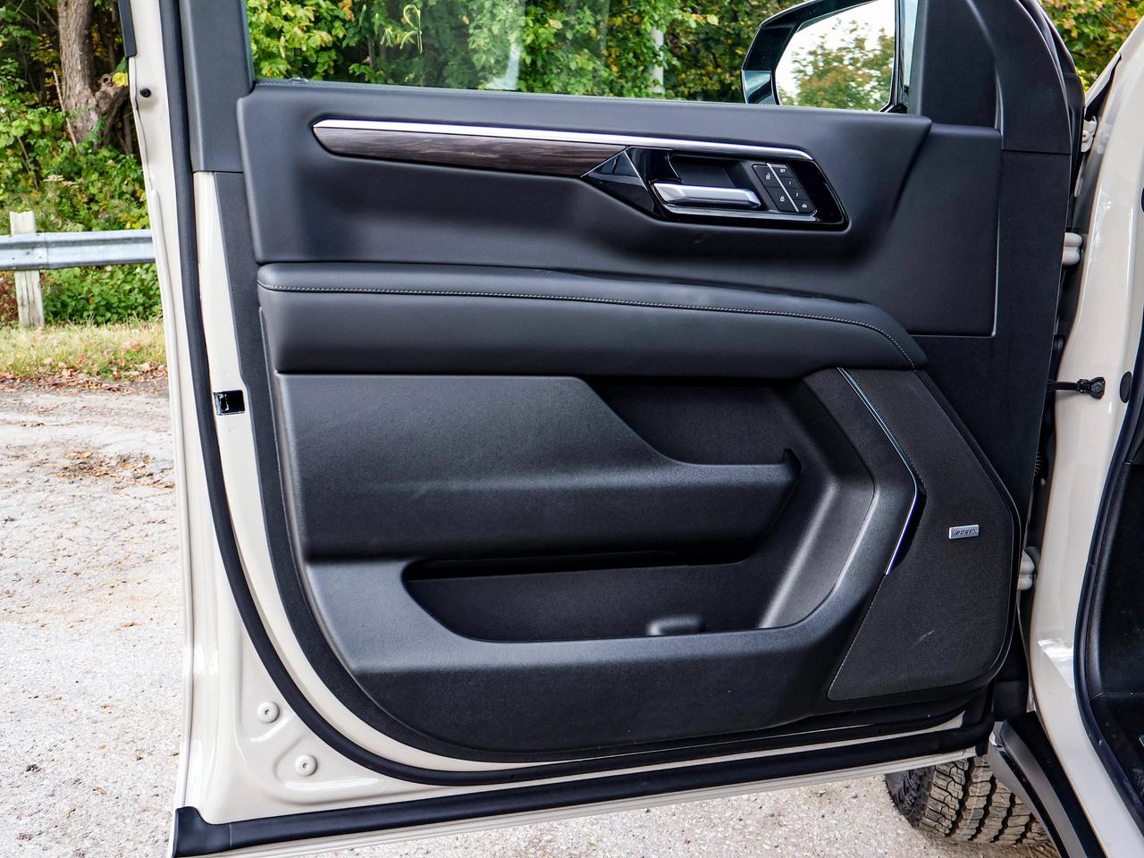 2027 Chevrolet Tahoe Z71 Photo