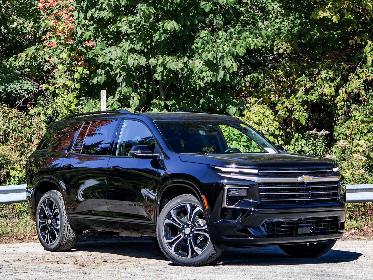 2027 Chevrolet Traverse High Country Photo5