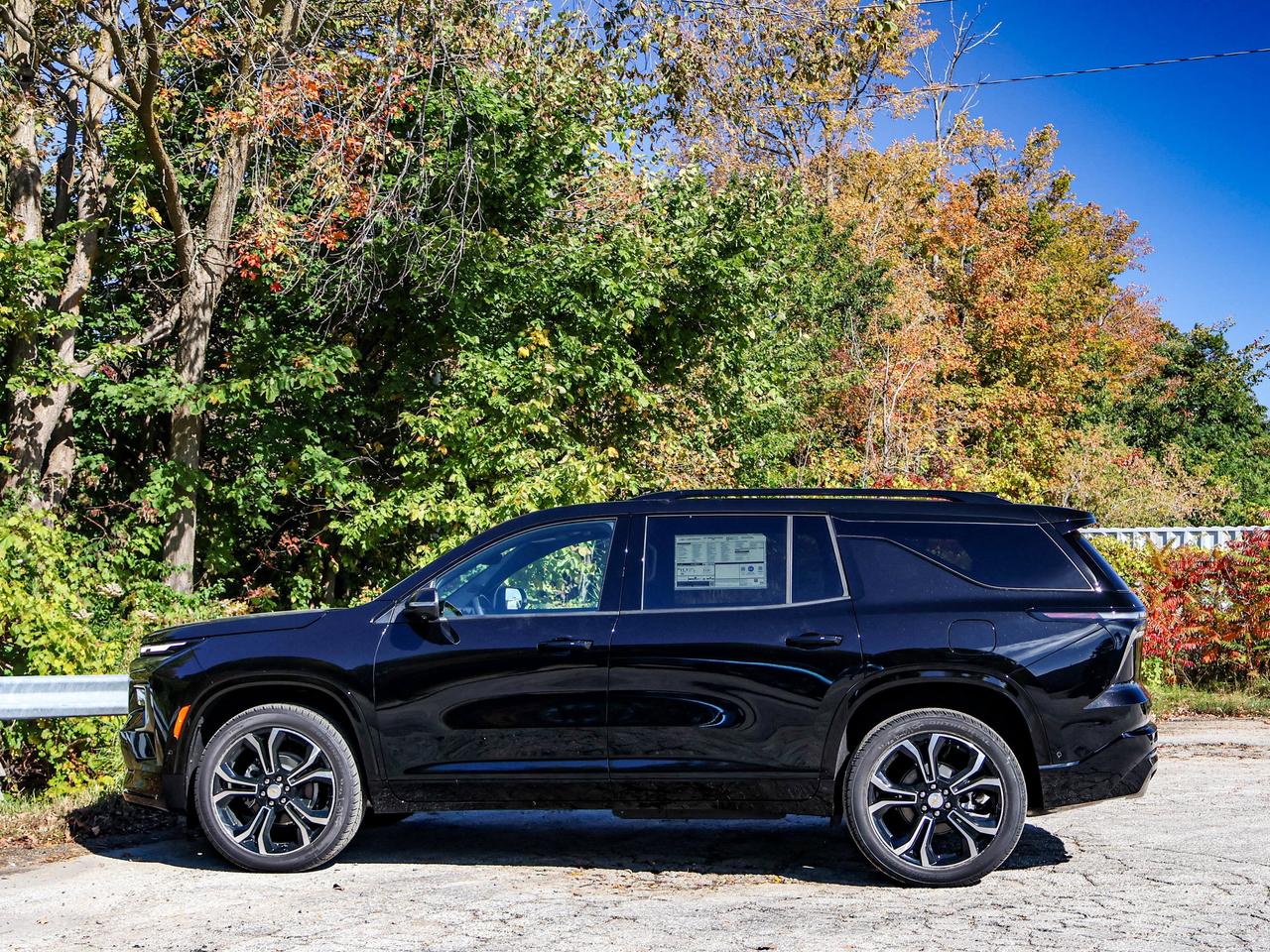2027 Chevrolet Traverse High Country Photo