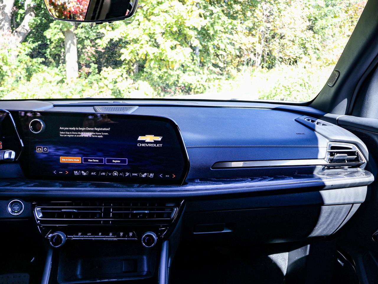 2027 Chevrolet Traverse High Country Photo
