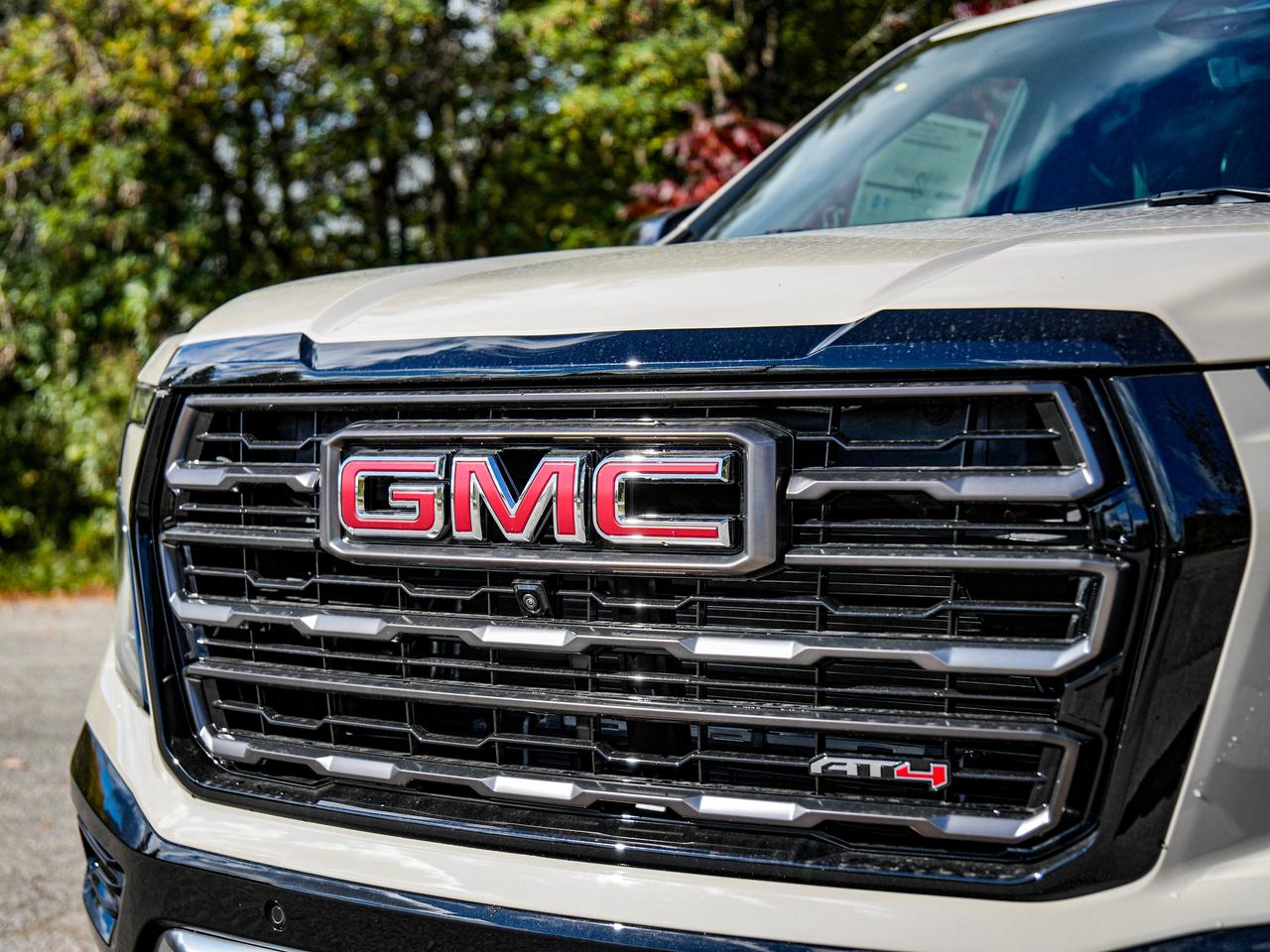 2027 GMC Yukon XL AT4 Ultimate Photo