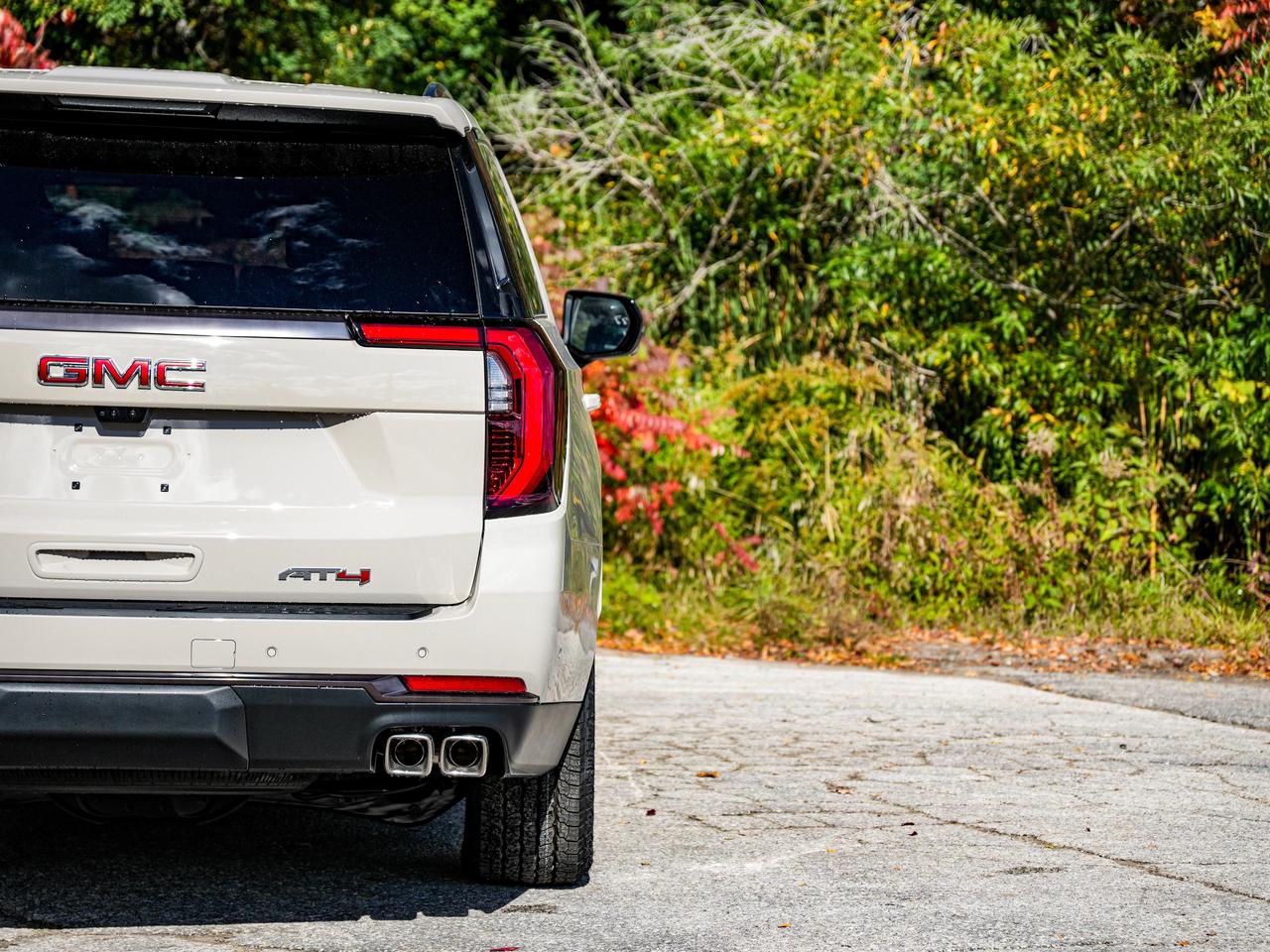 2027 GMC Yukon XL AT4 Ultimate Photo