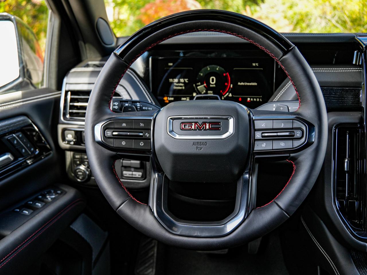 2027 GMC Yukon XL AT4 Ultimate Photo