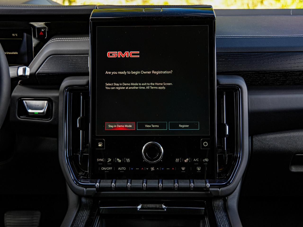 2027 GMC Yukon XL AT4 Ultimate Photo