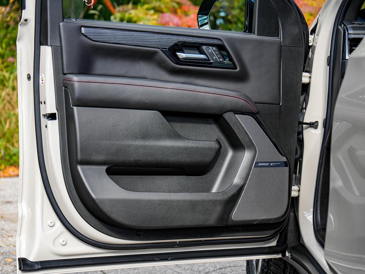 2027 GMC Yukon XL AT4 Ultimate Photo