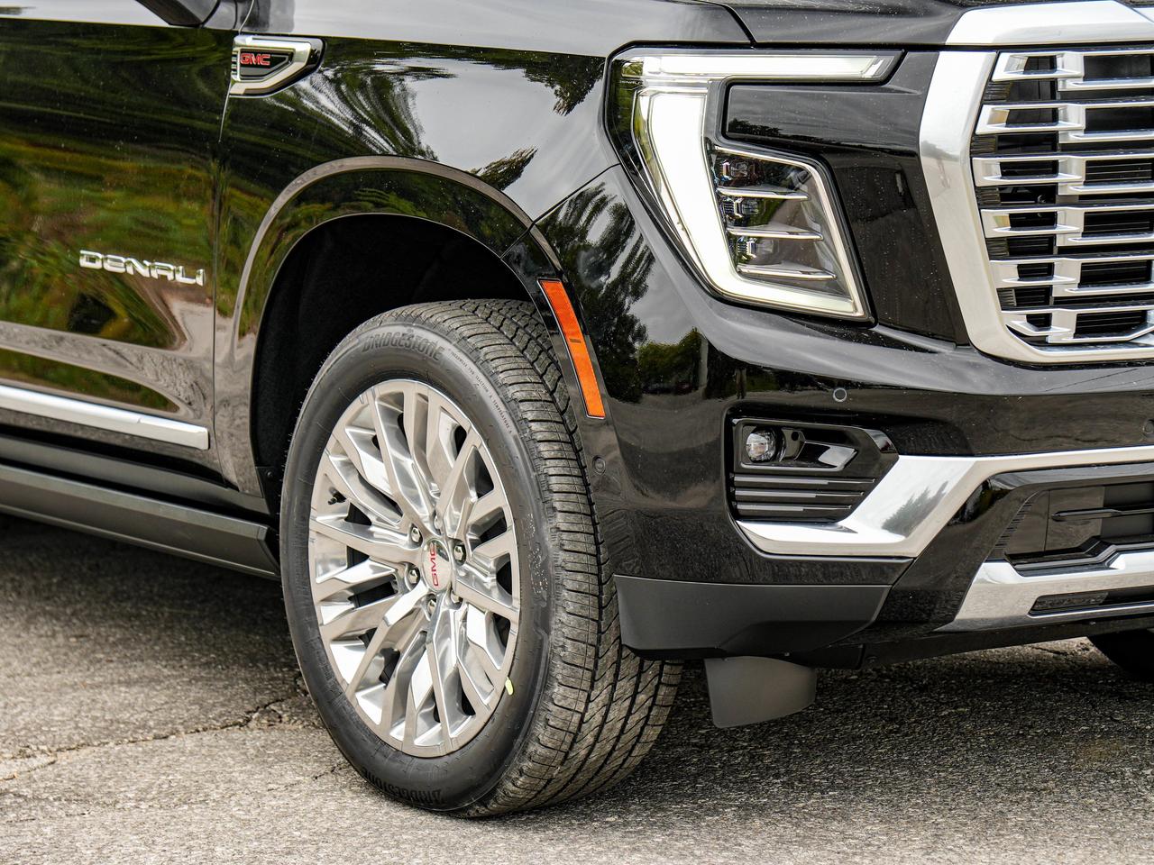 2027 GMC Yukon XL Denali Photo