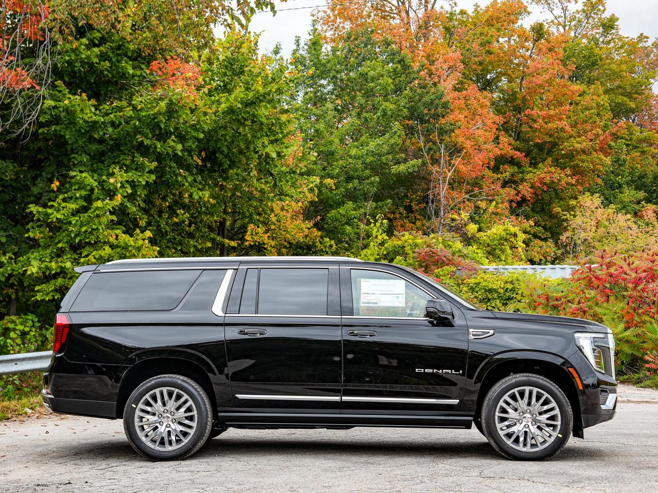 2027 GMC Yukon XL Denali Photo