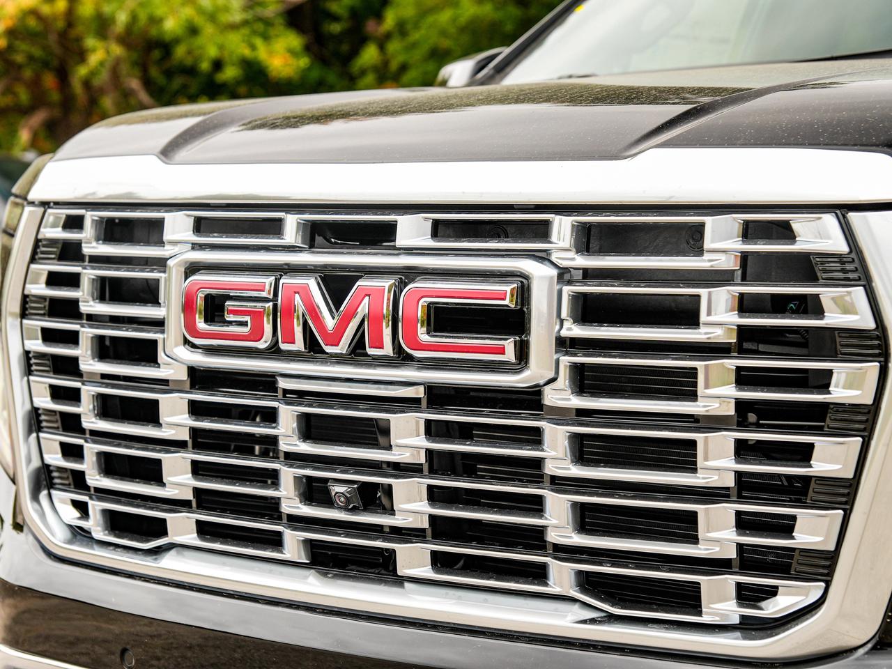 2027 GMC Yukon XL Denali Photo