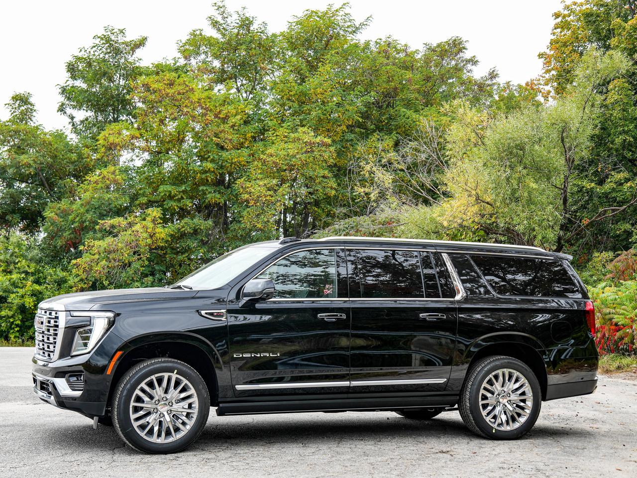 2027 GMC Yukon XL Denali Photo