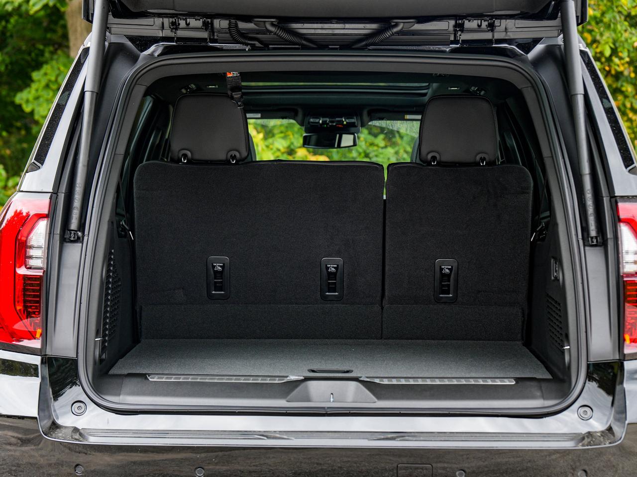 2027 GMC Yukon XL Denali Photo