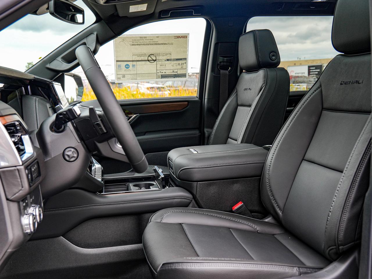 2027 GMC Yukon XL Denali Photo