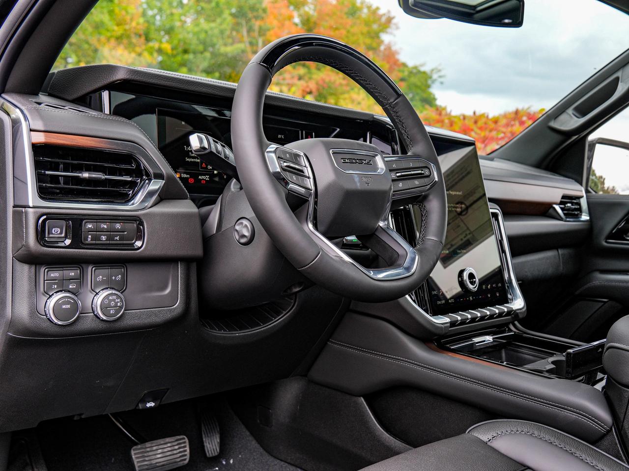 2027 GMC Yukon XL Denali Photo