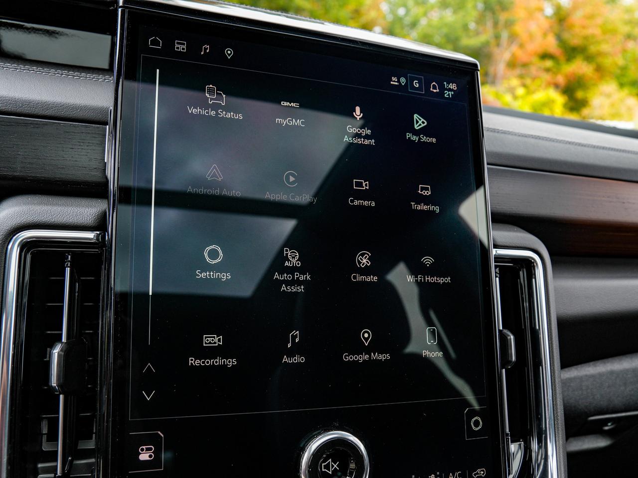 2027 GMC Yukon XL Denali Photo