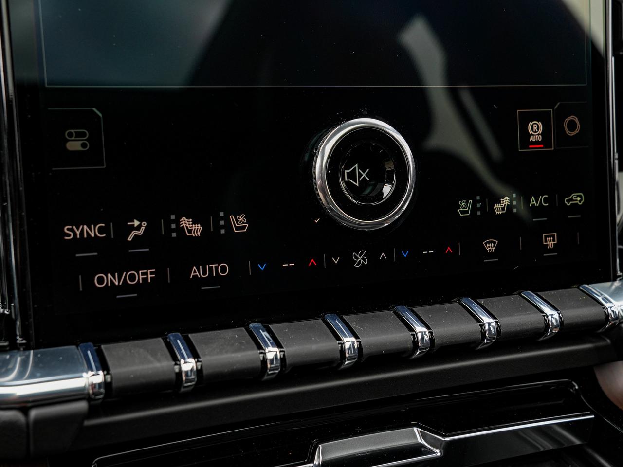 2027 GMC Yukon XL Denali Photo