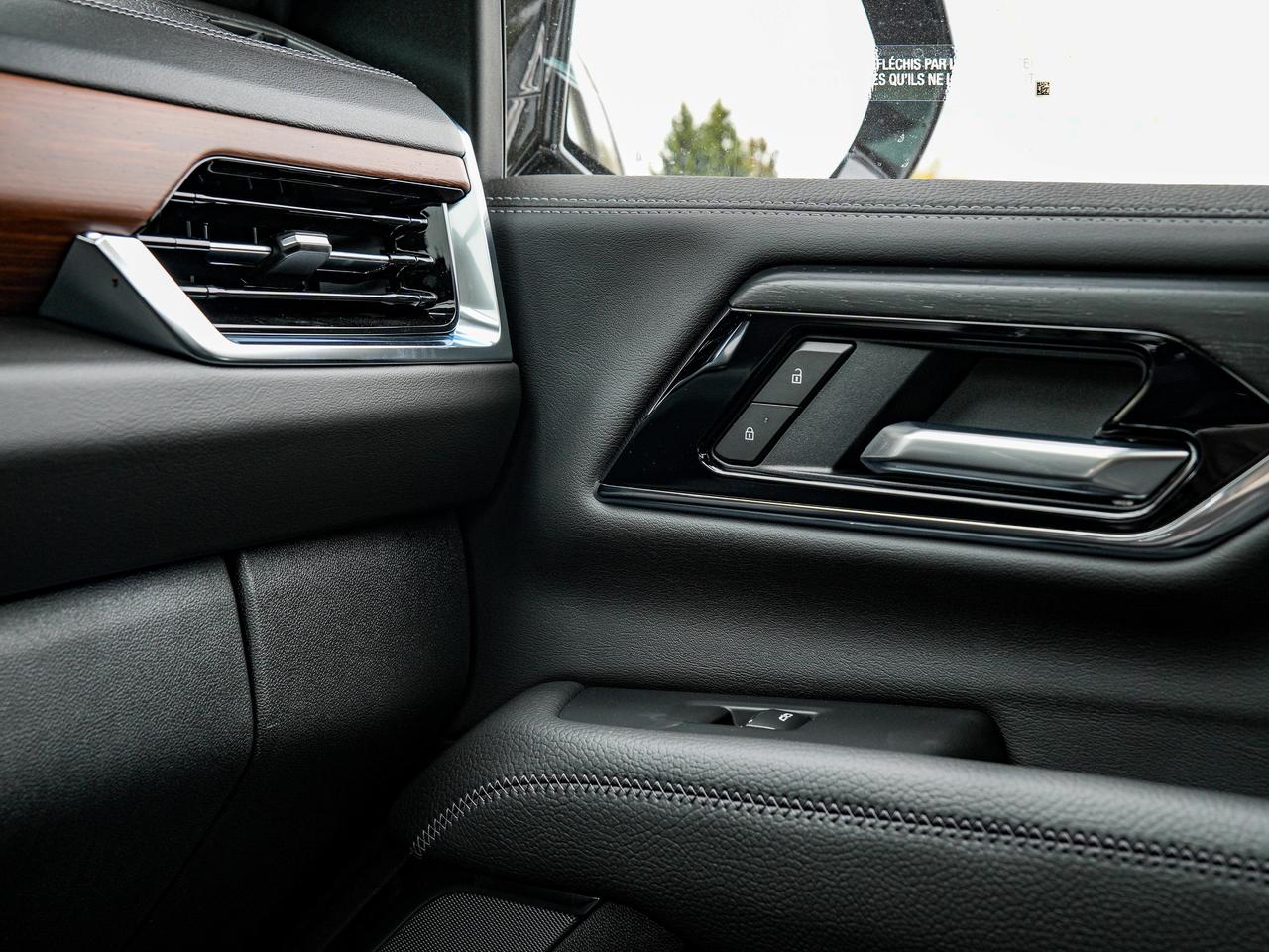 2027 GMC Yukon XL Denali Photo