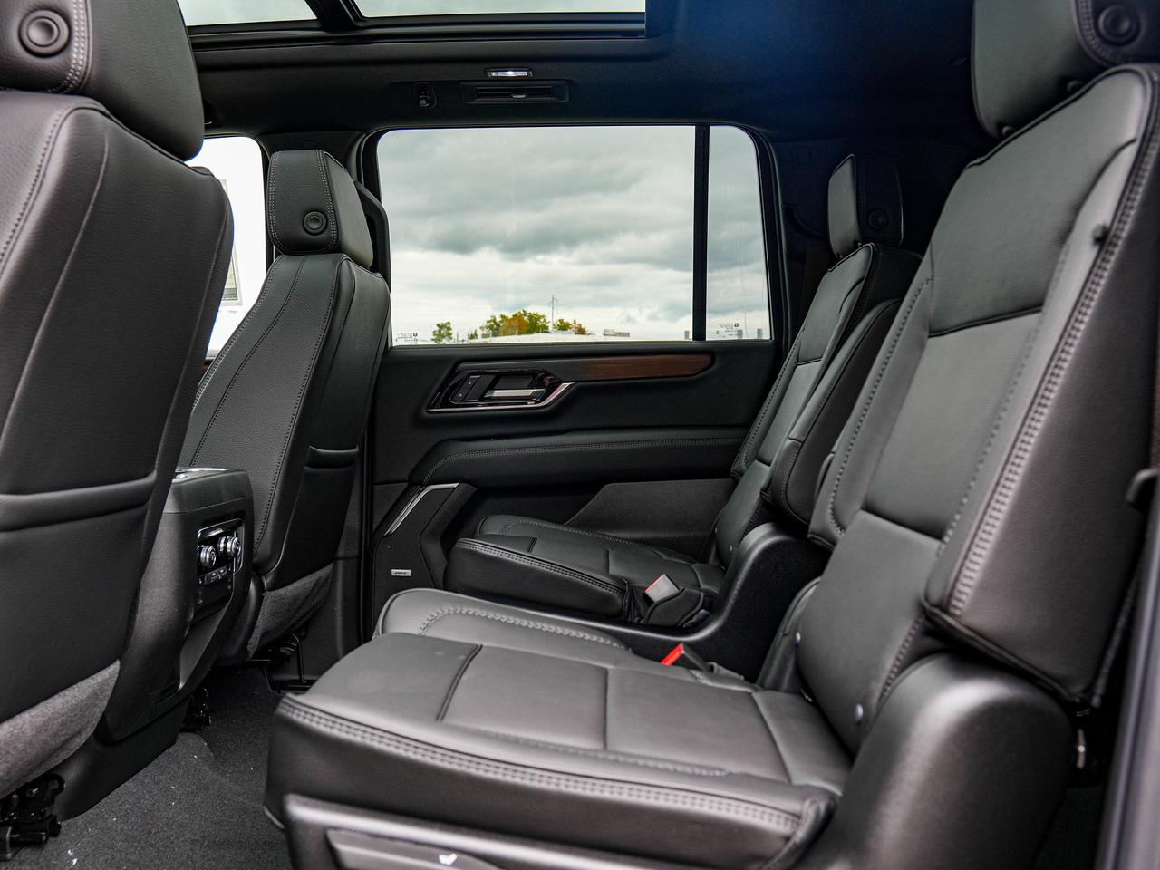 2027 GMC Yukon XL Denali Photo