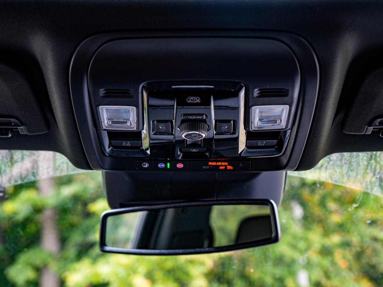 2027 GMC Yukon XL Denali Photo