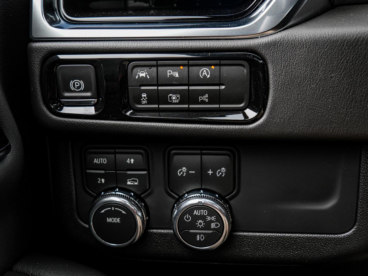 2027 GMC Yukon XL Denali Photo