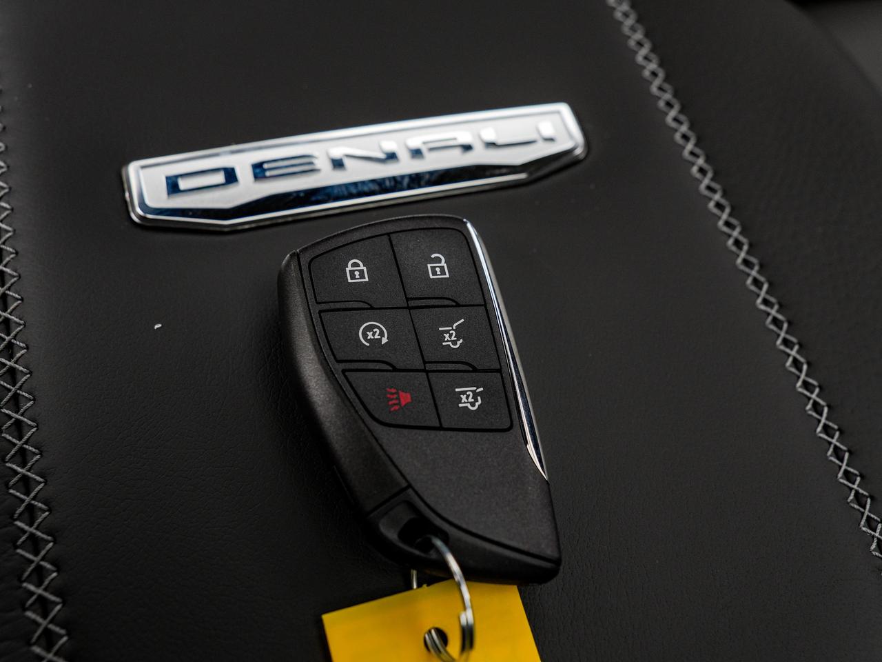 2027 GMC Yukon XL Denali Photo